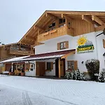 Sonnhof's Ferienresidenz Πανσιόν Reit im Winkl