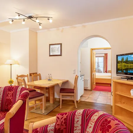 بيت ضيافة Sonnhofs Ferienresidenz 4*