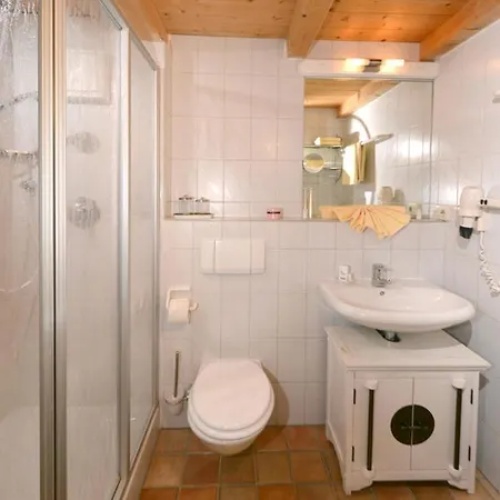 بيت ضيافة Sonnhofs Ferienresidenz 4*