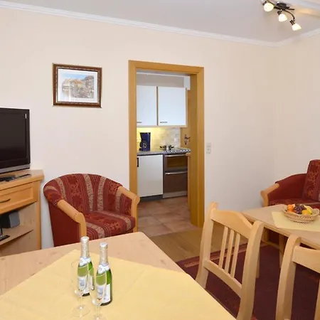 Sonnhofs Ferienresidenz بيت ضيافة 4*